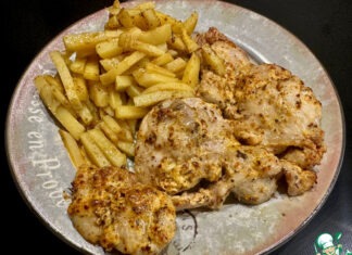 Курица в йогурте. Бёдра с картошкой в духовке