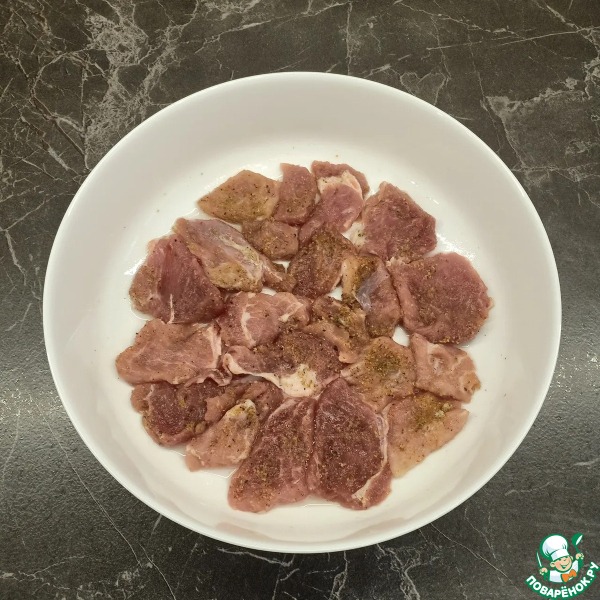 Мясо в сливках в духовке