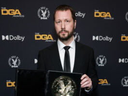 Мстислав Чернов получил премию Гильдии режиссеров США за фильм «2000 метров до Авдеевки»