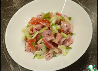 Салат из сельдерея и помидоров