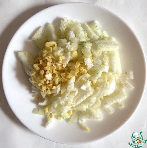 Стручковая фасоль с фаршем по-китайски