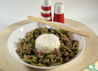 Стручковая фасоль с фаршем по-китайски