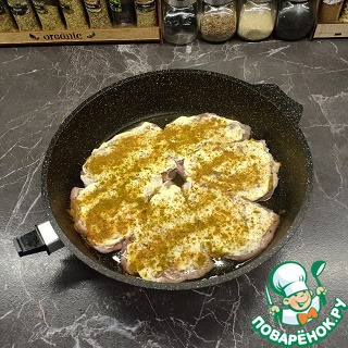 Свинина, томленая с луком