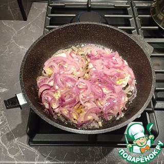 Свинина, томленая с луком