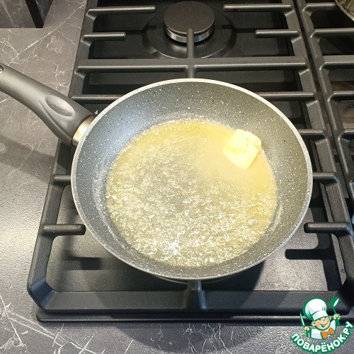 Запеченая белая рыба с сырным соусом