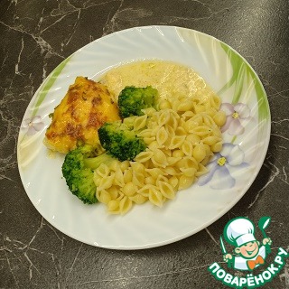 Запеченая белая рыба с сырным соусом