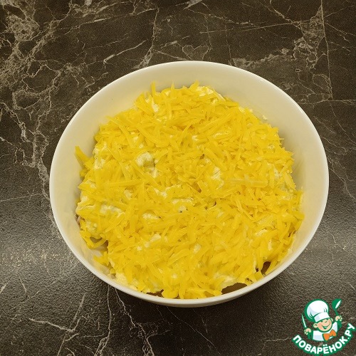 Запеченая белая рыба с сырным соусом