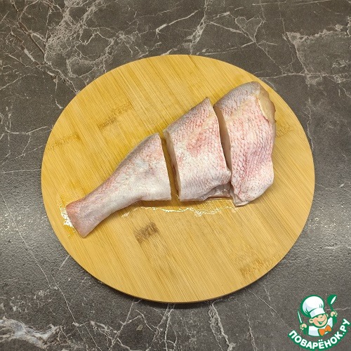 Запеченая белая рыба с сырным соусом