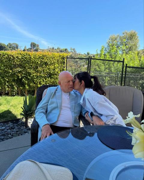 Как изменился Брюс Уиллис за время борьбы с тяжелой болезнью