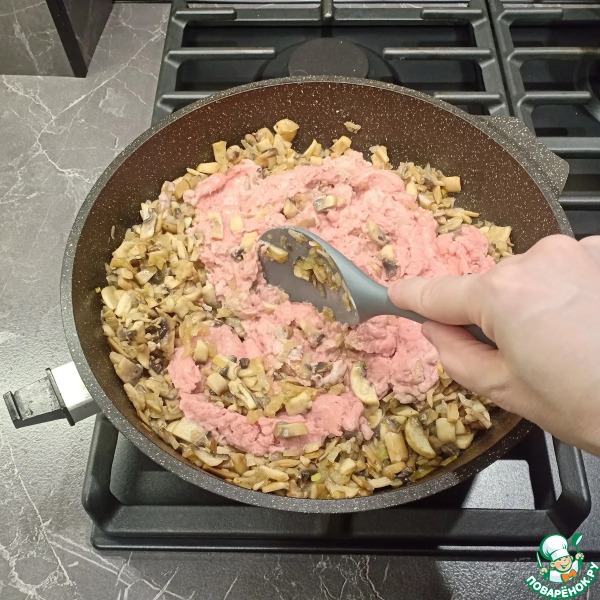 Лазанья с курицей и грибами