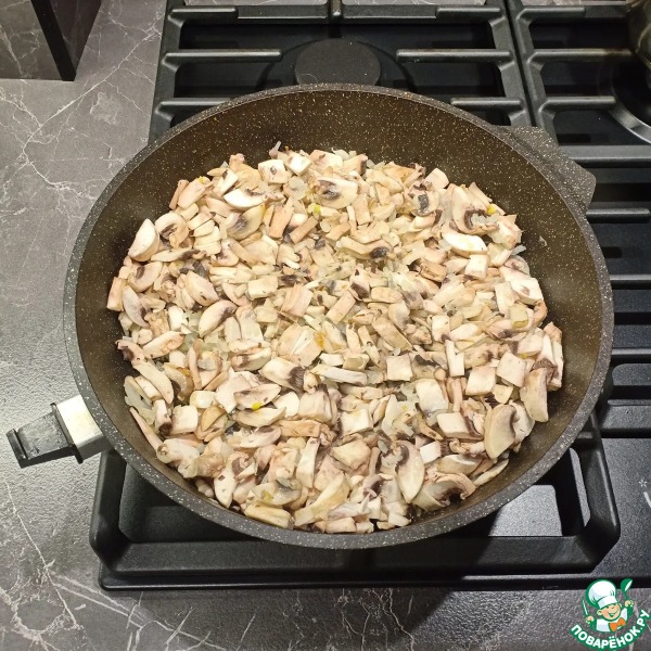 Лазанья с курицей и грибами