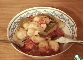 Ньокки, запечённые с помидорами и моцареллой