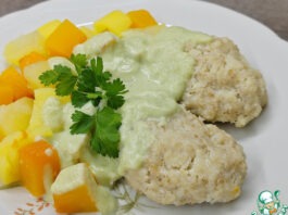 Рыбные котлеты на пару с гарниром и соусом (Диета n1)