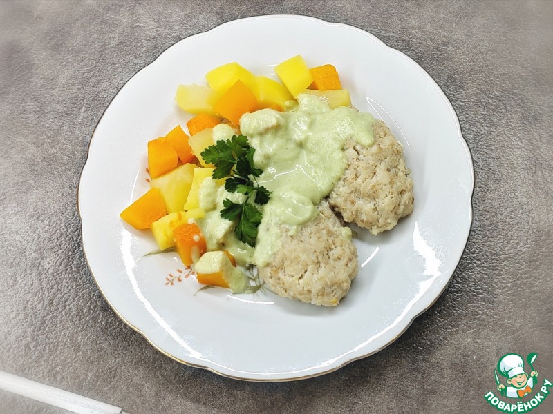 Рыбные котлеты на пару с гарниром и соусом (Диета n1)