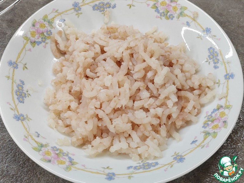 Рыбные котлеты на пару с гарниром и соусом (Диета n1)