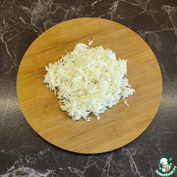 Салат &laquo;Грузди под сугробом&raquo;