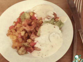 Салат с креветками и кукурузой