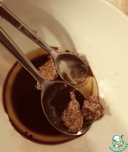 Сэндвич с колбасками и яблоками