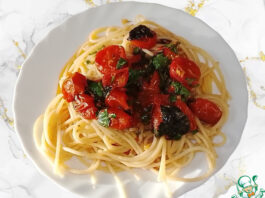 Спагетти с помидорами Черри по-средиземноморски