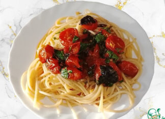 Спагетти с помидорами Черри по-средиземноморски