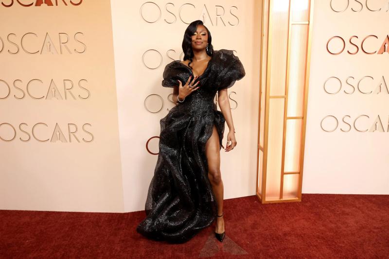 Звезда фильма "Битва за битвой" появилась на Оскаре-2026 в платье от украинского бренда