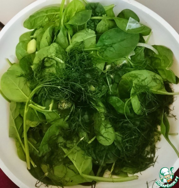 Пирог из теста фило со шпинатом