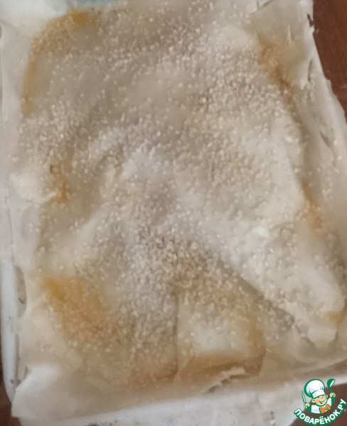 Пирог из теста фило со шпинатом