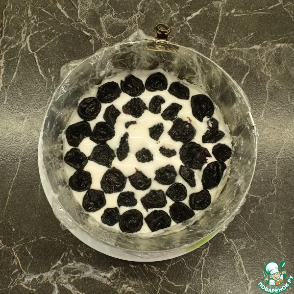 Торт &laquo;Черемуховый&raquo; с черносливом и орехами