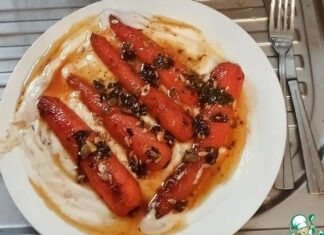 Морковь с харисой и лабне с манго