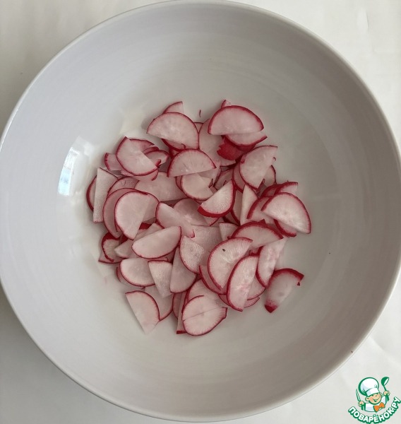 Салат из редьки, редиса и капусты