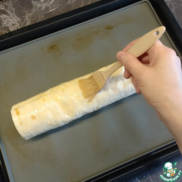 Штрудель творожный из лаваша с фруктами