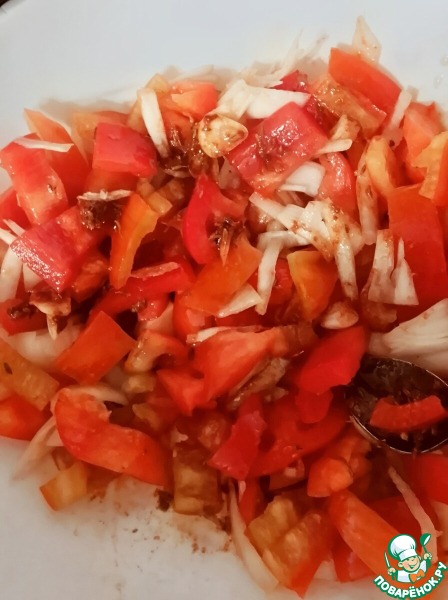 Запеканка из курицы, пасты и нута