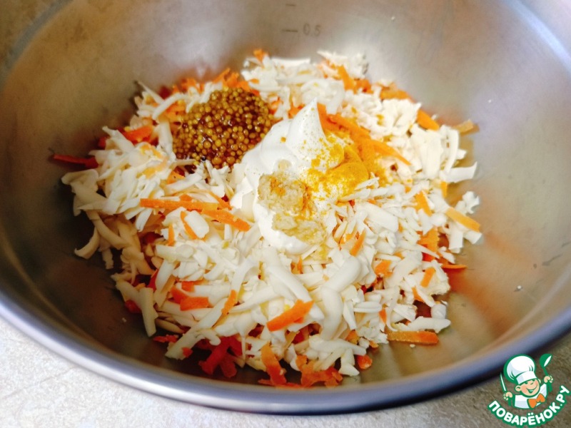 Еврейский салат с морковью и куркумой
