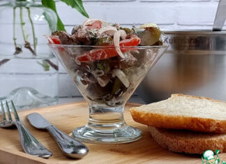 Салат с куриной печенью