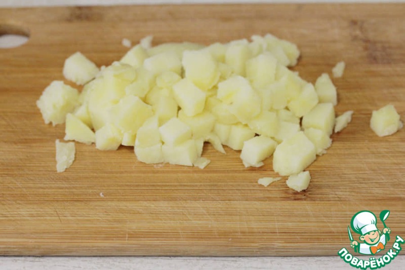 Салат с сельдью и горошком
