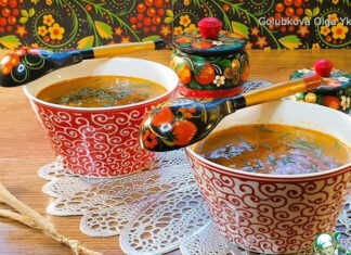 Суп с маринованными огурцами и перловкой