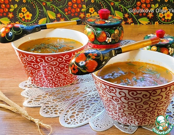 Суп с маринованными огурцами и перловкой