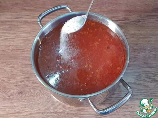 Суп с маринованными огурцами и перловкой