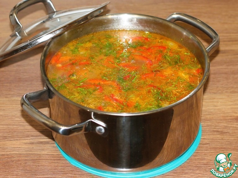 Суп с маринованными огурцами и перловкой