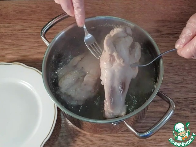 Суп с маринованными огурцами и перловкой