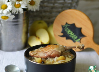 Айнтопф с уткой и маринованной капустой