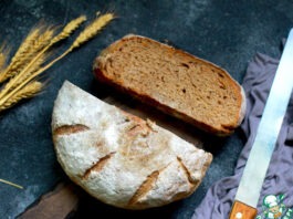 Цельнозерновой картофельный хлеб на ржаной закваске