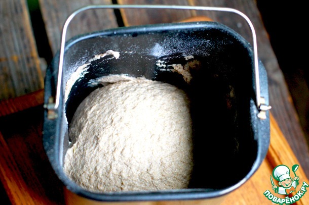 Цельнозерновой картофельный хлеб на ржаной закваске