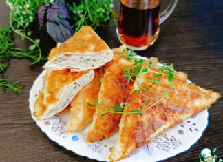 Чебуреки из лаваша с эстрагоном и орегано