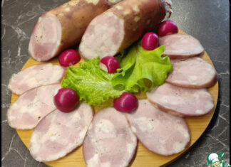 Колбаса рубленая из свинины и курицы