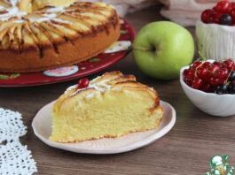 Манник на кефире с яблоками