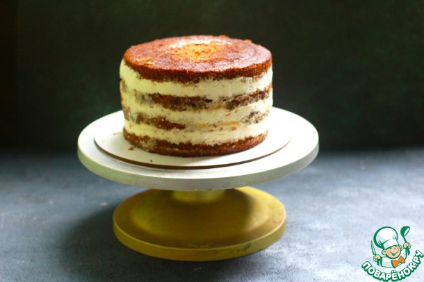 Морковный торт с вишней и карамелью