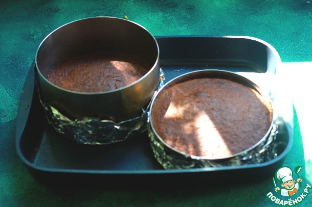 Морковный торт с вишней и карамелью