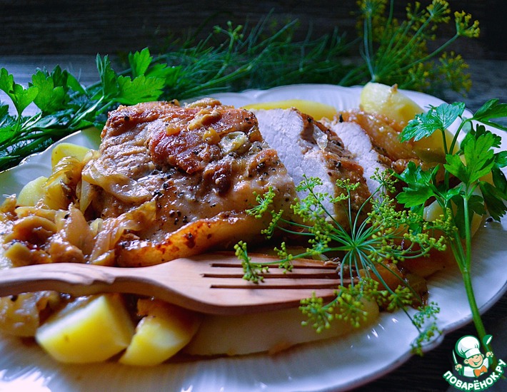 Окорок в луковом соусе