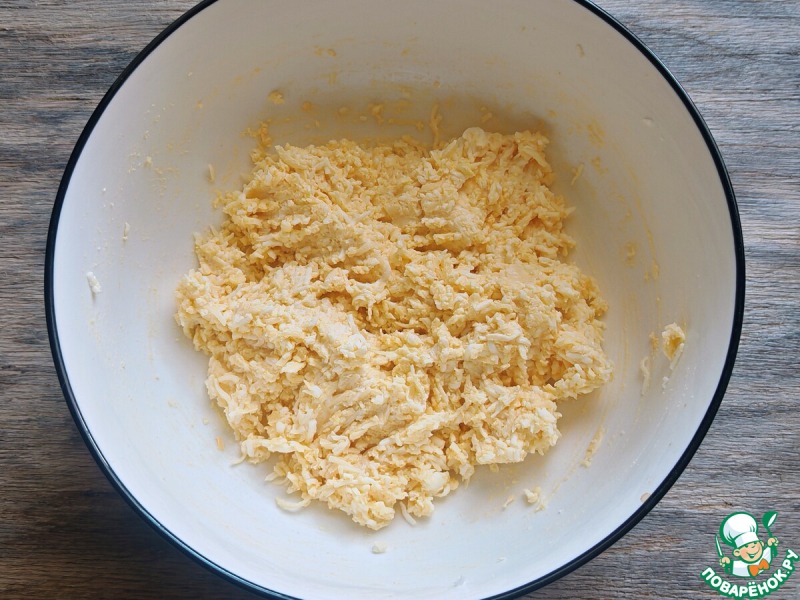 Печёночные блины с лисичками и сыром